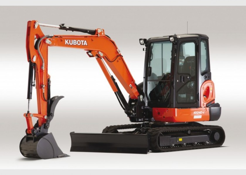  Kubota 4 ton Mini excavator for hire 2