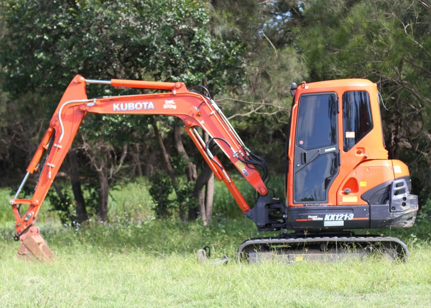 0.8 - 4 Tonne Excavators 4
