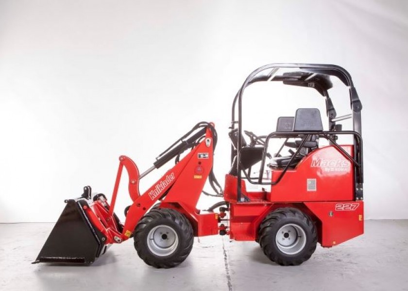 1.8T MACKS 227 Wheel Loaders 2