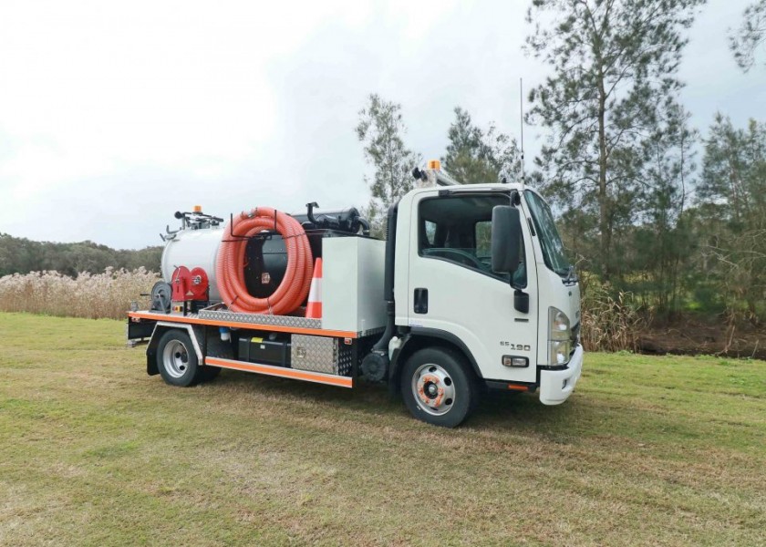 1000L Vac Truck 1