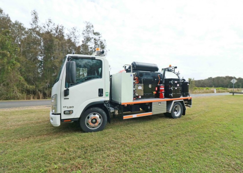 1000L Vac Truck 2