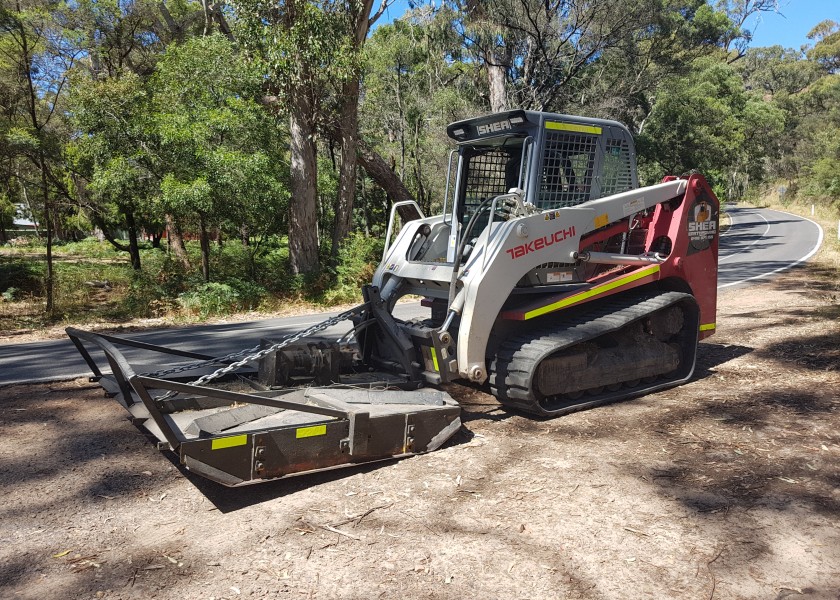 100HP Posi-track Skidsteer 5