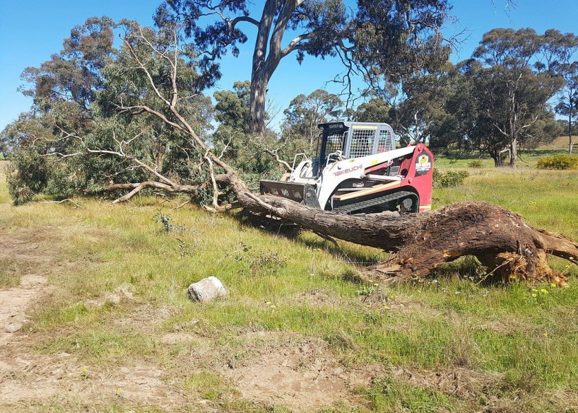 100HP Posi-track Skidsteer 6