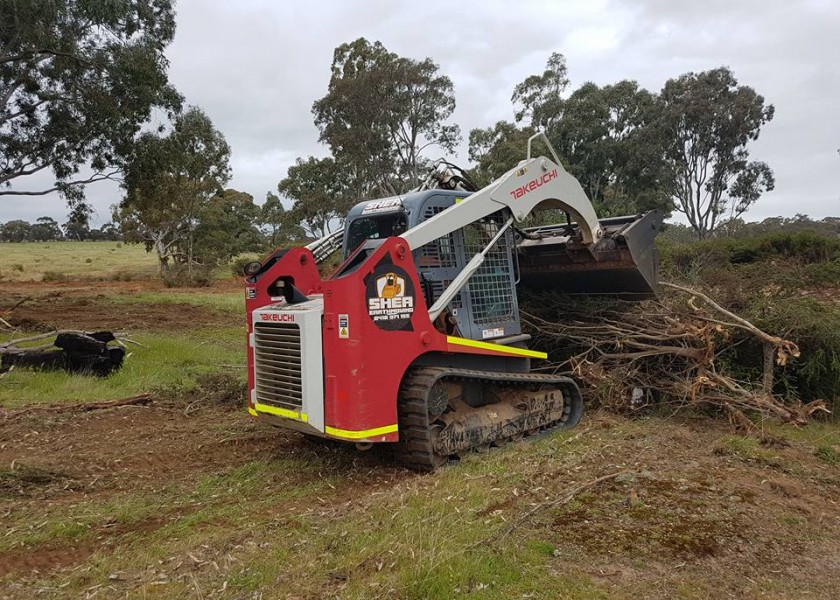 100HP Posi-track Skidsteer 2