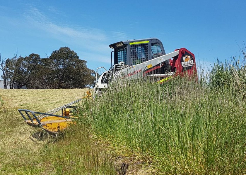 100HP Posi-track Skidsteer 9