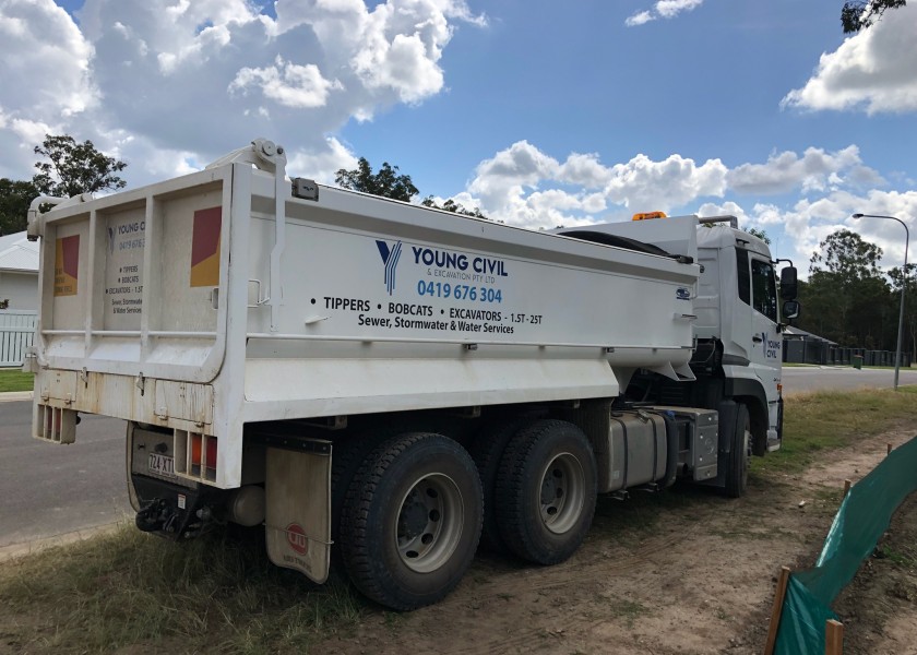 10m Isuzu Tipper 6