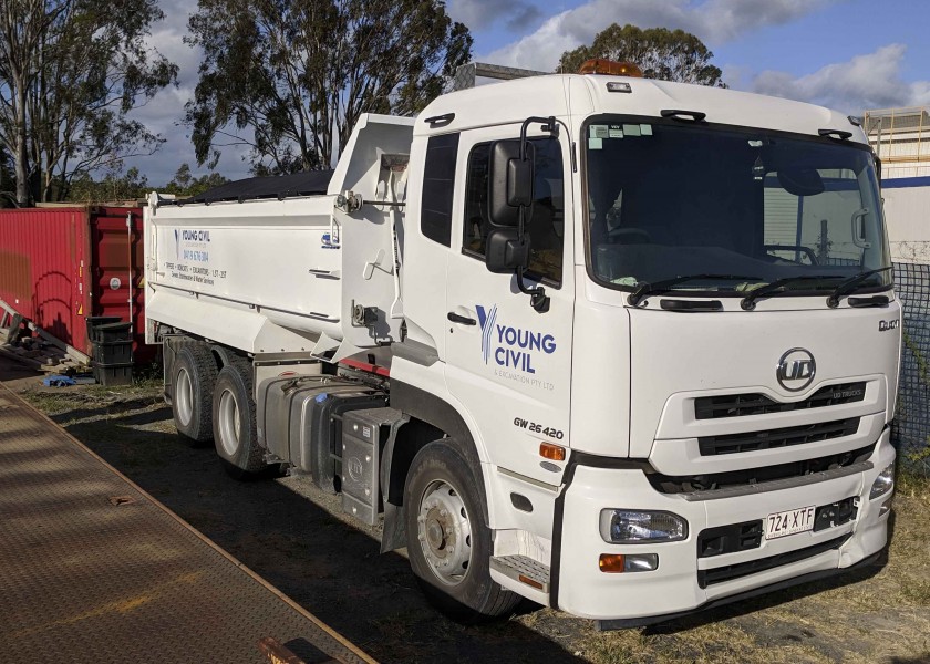 10m Isuzu Tipper 2