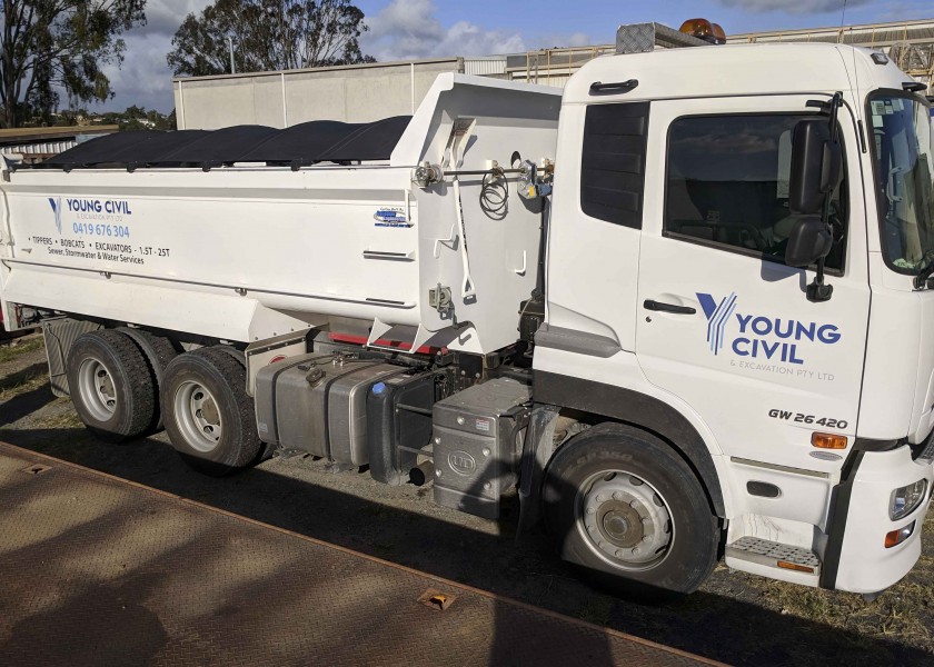 10m Isuzu Tipper 4