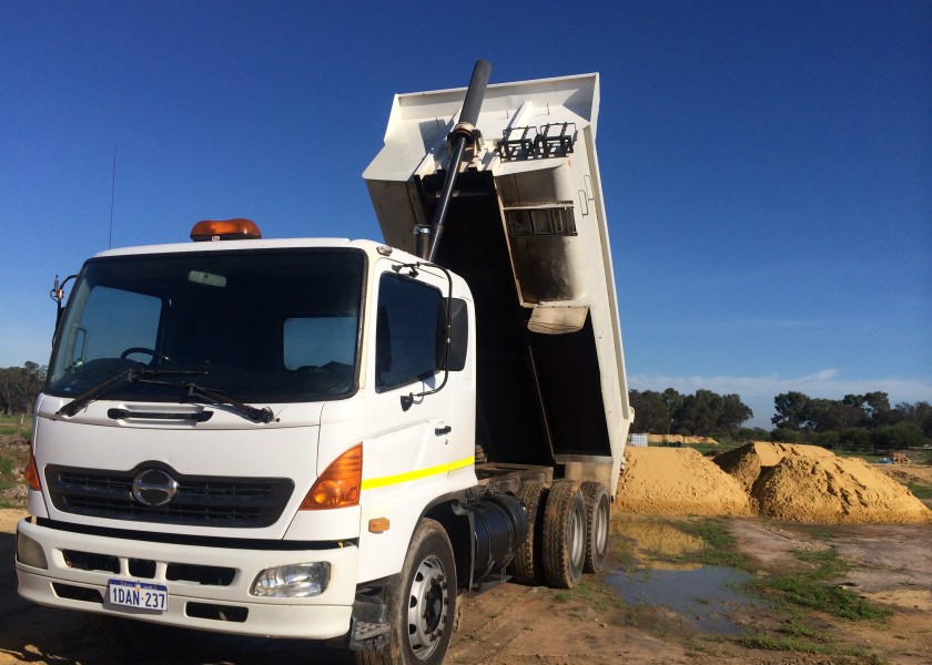 10m3 Hino Tipper 1