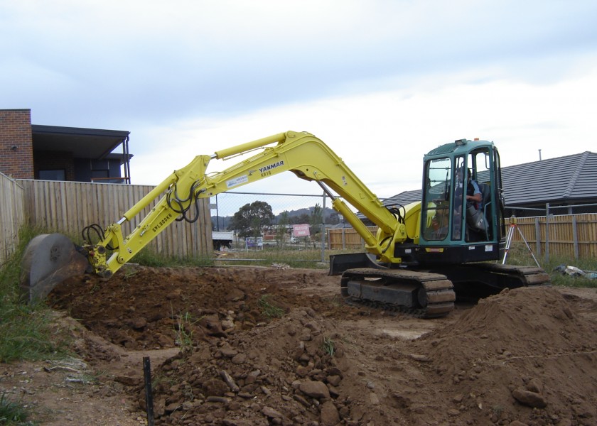 10T Excavator (6T, 8T, 13T sizes also available) 3