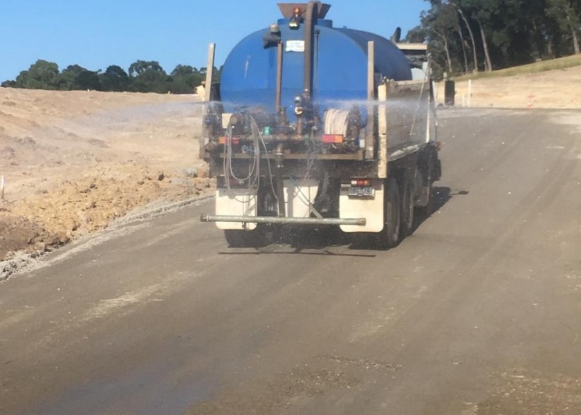 11,000L Water Truck 2