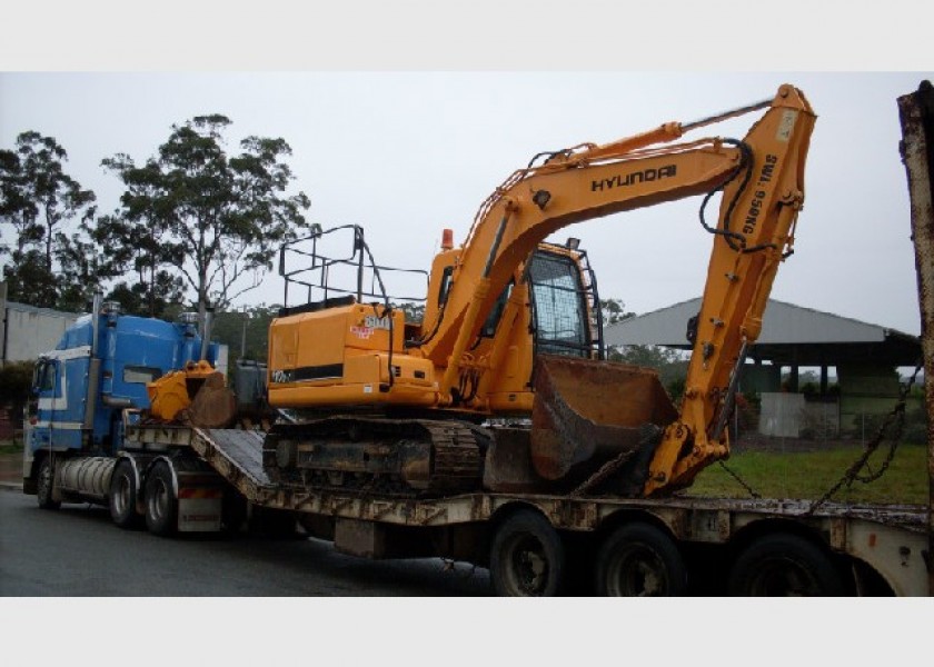 11t Excavator Hyundai 1