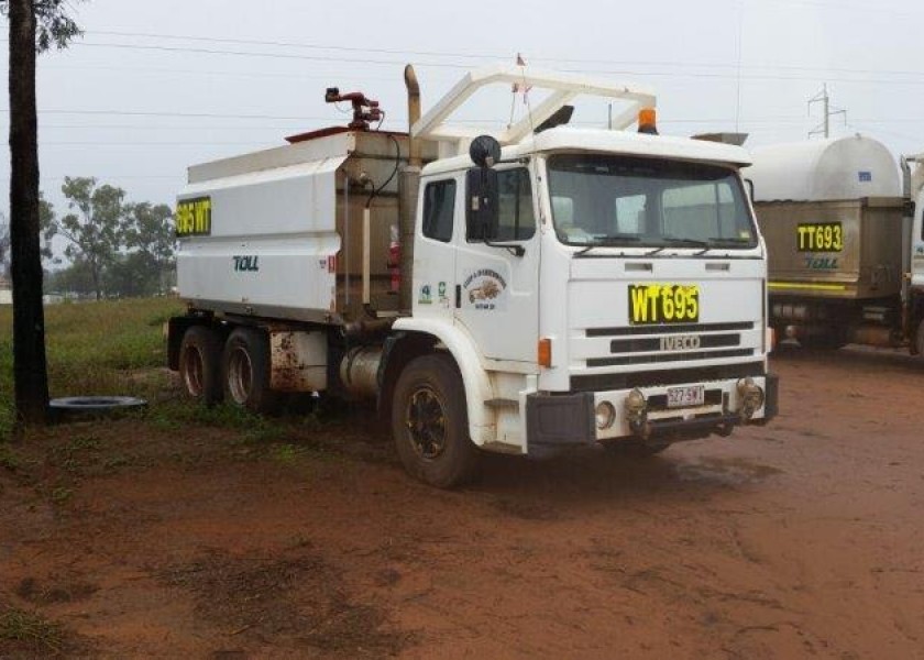 12,000L Body Water Trucks 1