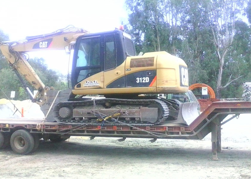 12 tn excavator & tipper 1