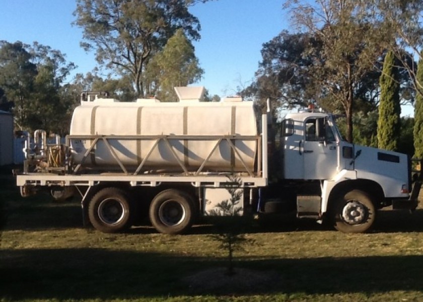 12000LT WATER TRUCK FOR HIRE 2