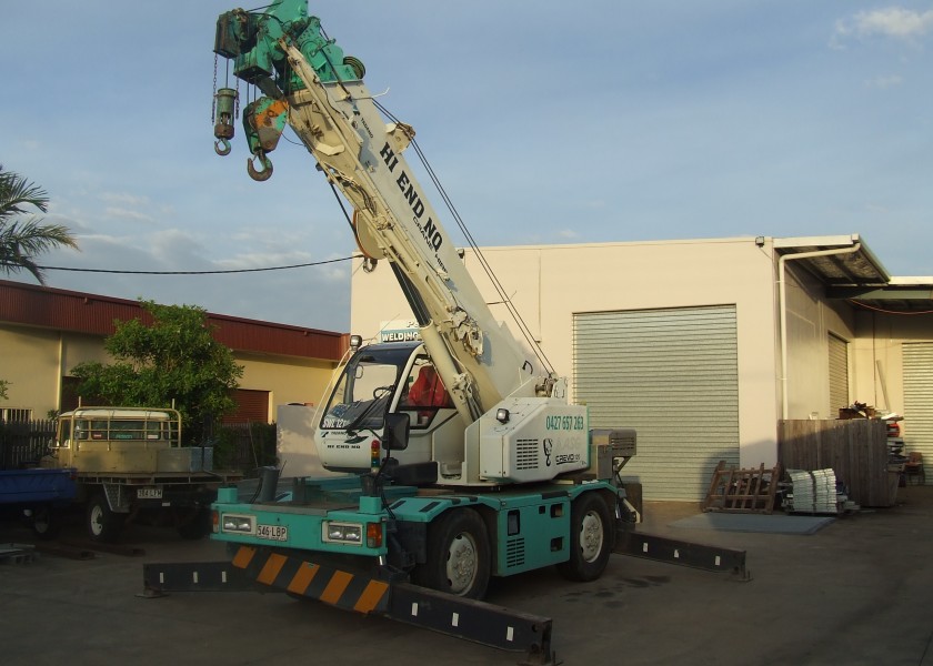 12t City Crane 3