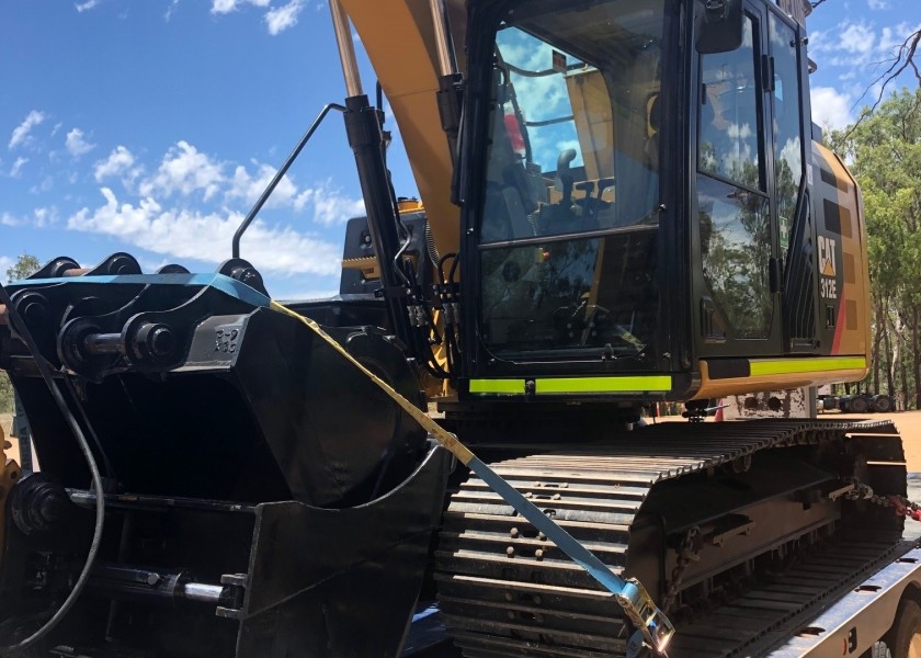 12t Excavator 5