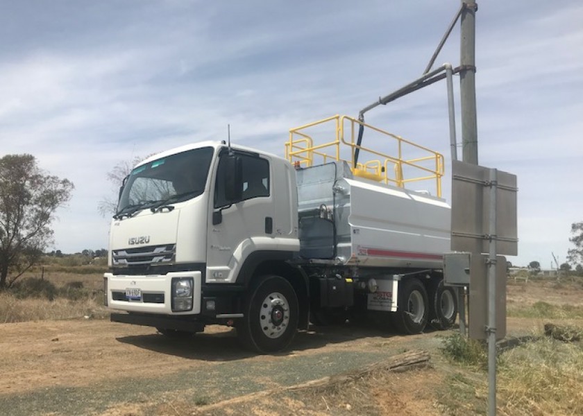 13,000L Isuzu Water Truck 1