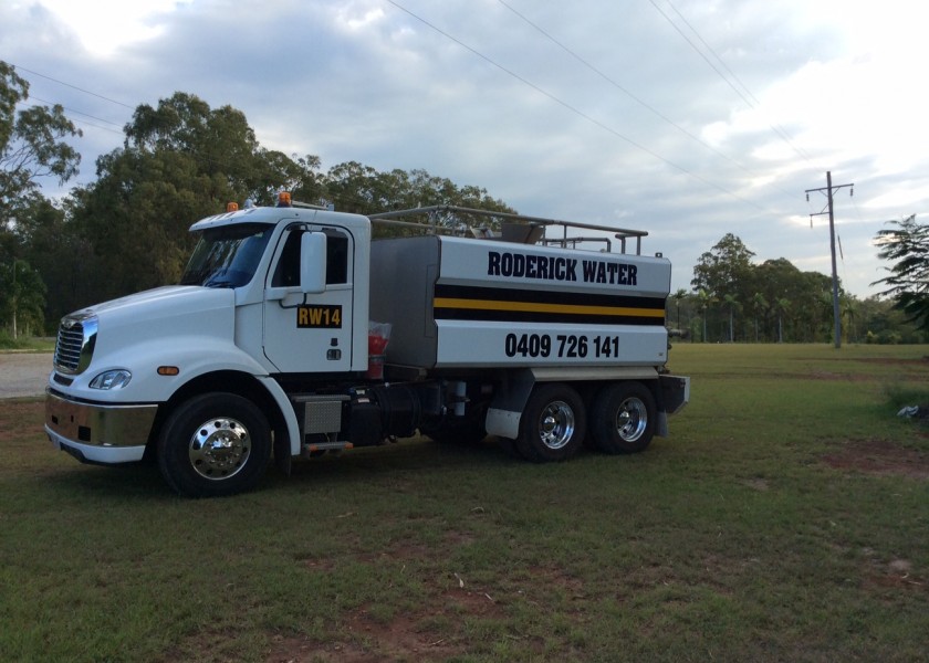 13,000L Water Truck 1