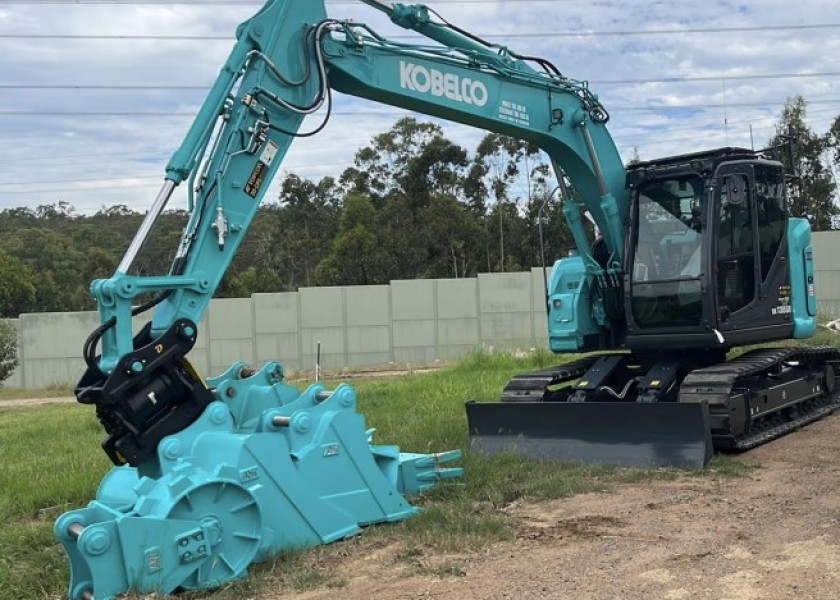 13T SK135SR-7 Kobleco Excavator w/GPS 1