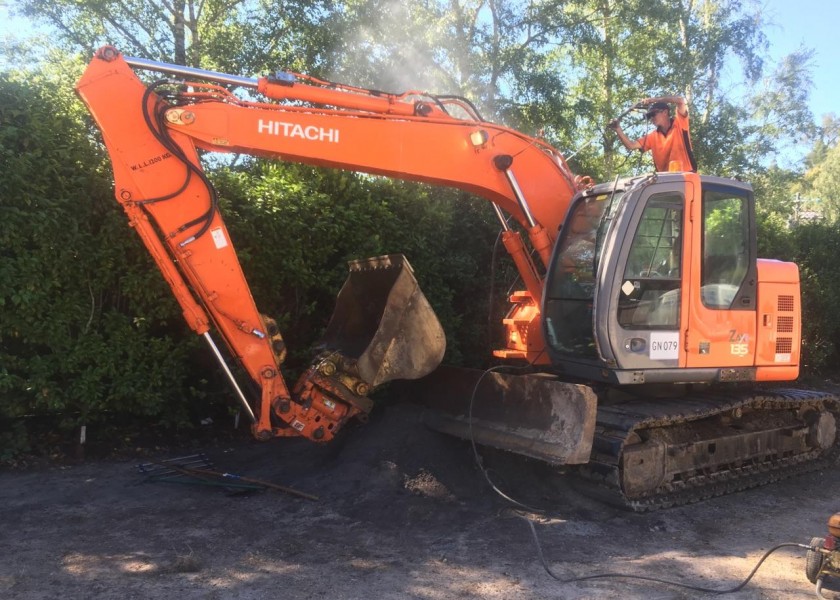 13T Hitachi Excavator 8