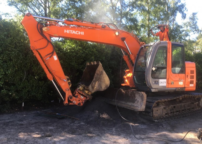 13T Hitachi Excavator 1