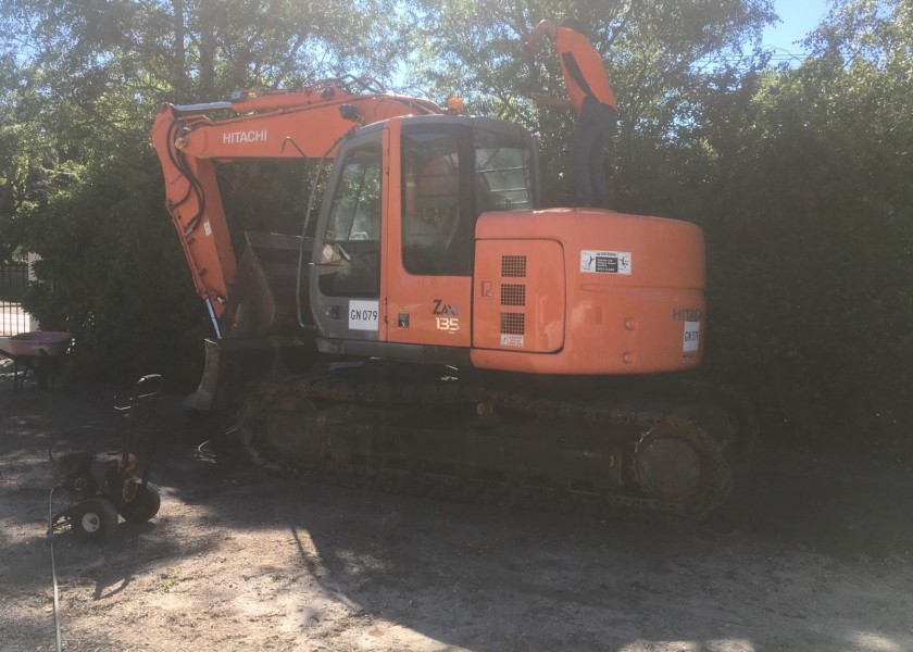 13T Hitachi Excavator 9