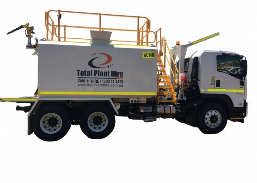 14,000L Isuzu Water Cart 3