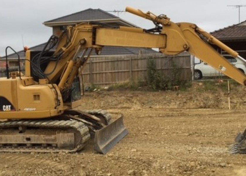 14 Tonne Excavator 1