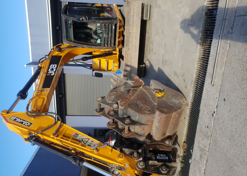 14 Tonne Excavator - Dry Hire 2