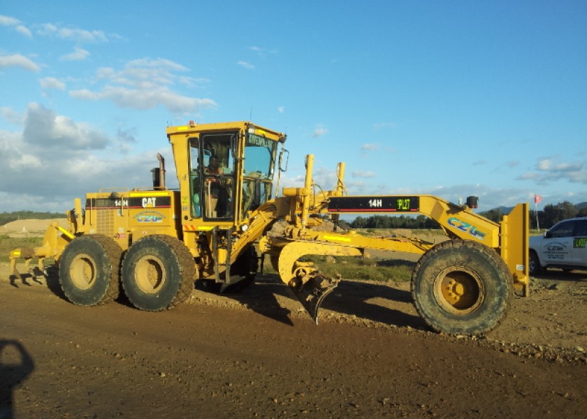 14H CAT Grader w/GPS 2