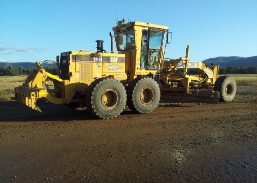 14H CAT Grader w/GPS 3