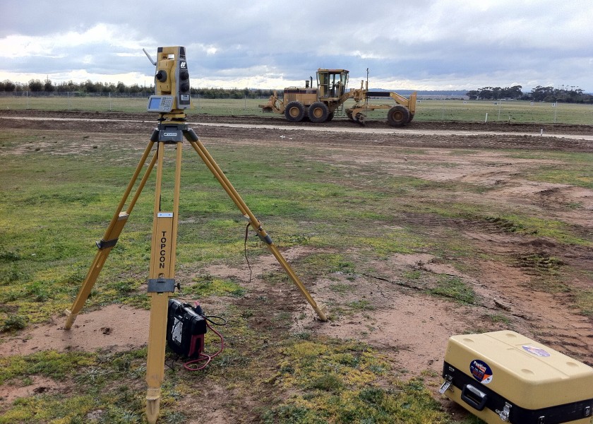 14H Grader with Topcon GPS/LPS 2