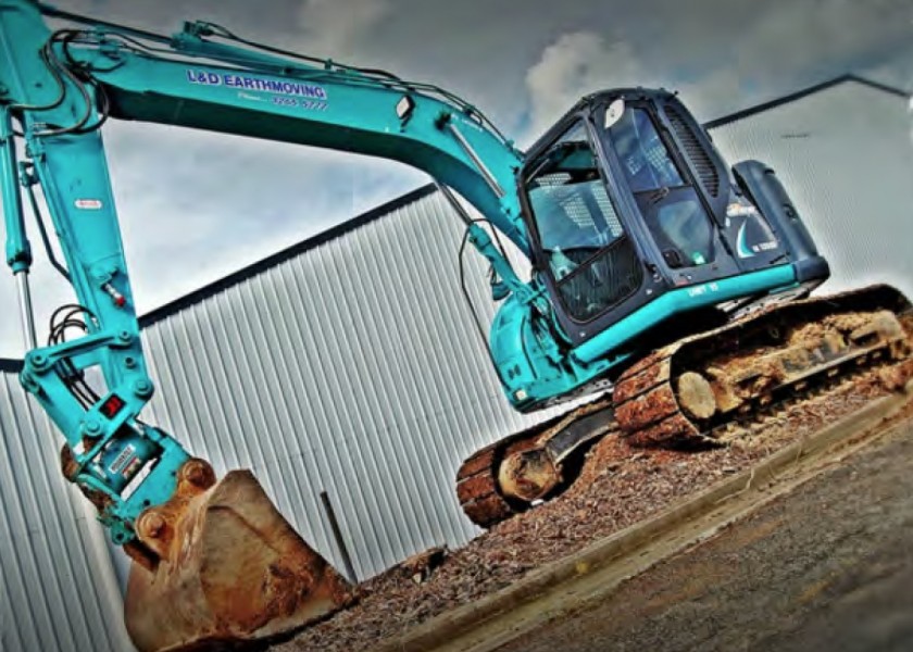 14T Excavator 1