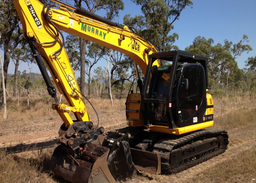 14t Excavator 1
