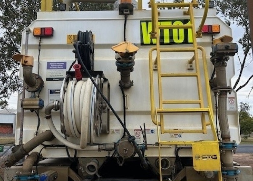 15KL Water Truck 4