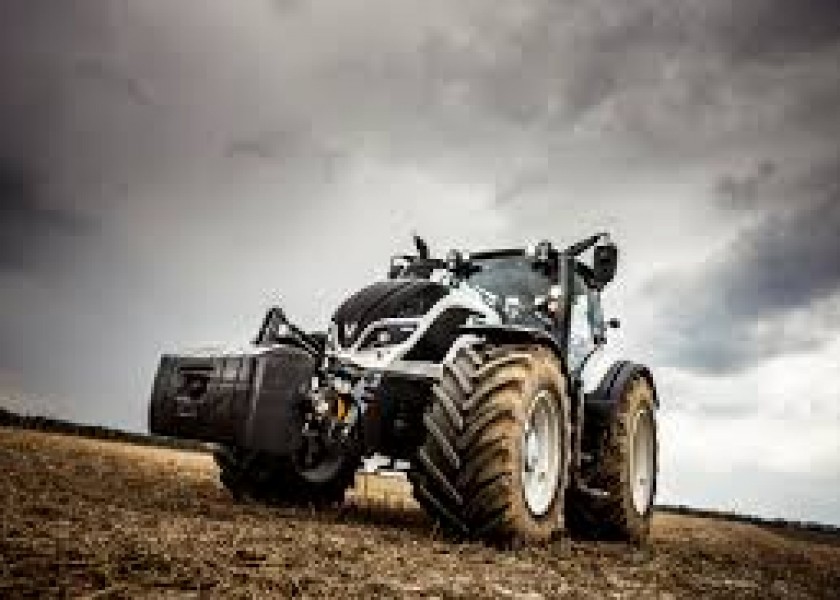 180HP Valtra Tractor 2