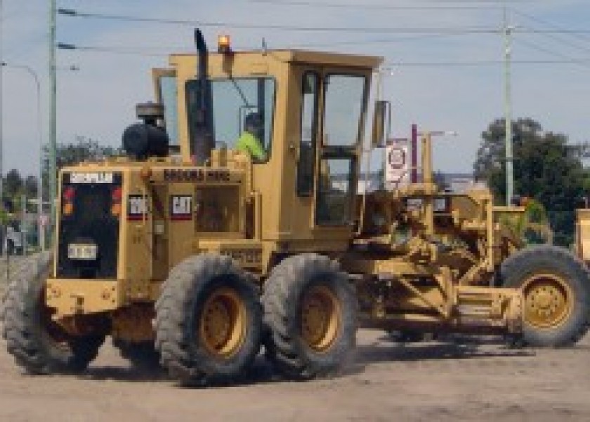 1984 CAT 120G Grader 1