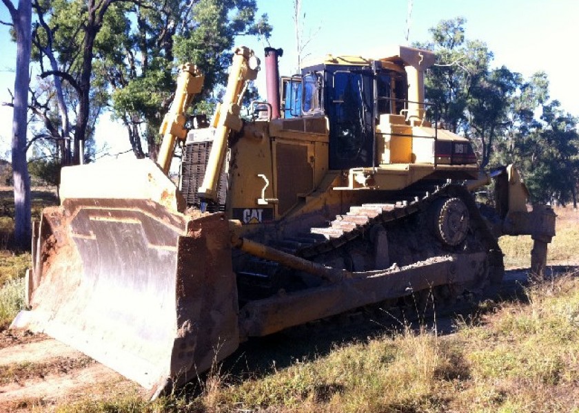 1991 Caterpillar D9N Dozer 2