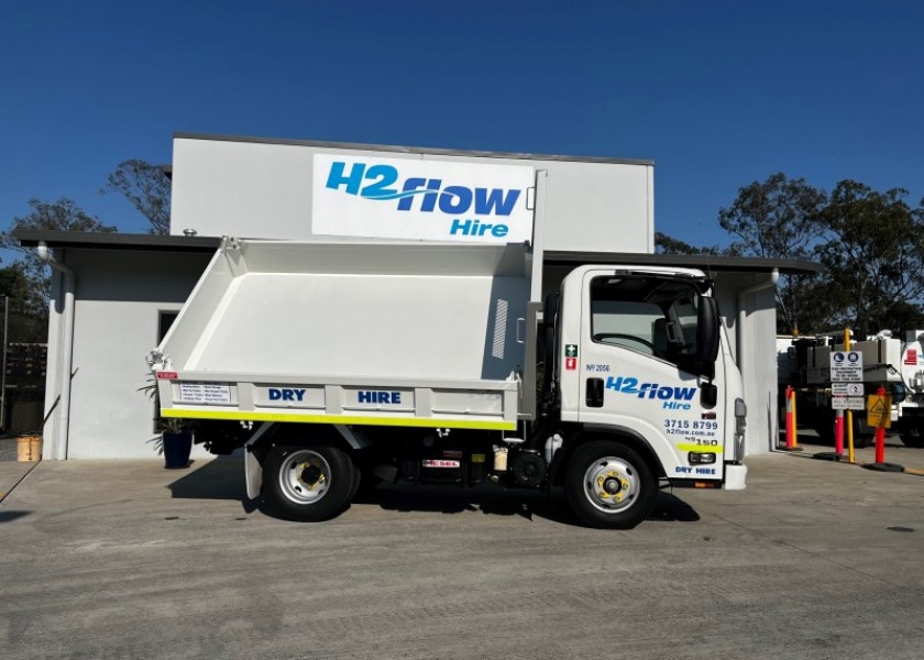 2 tonne Tri-Tipper 1