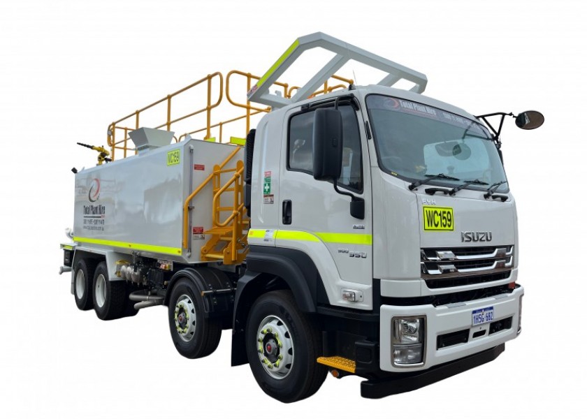 20,000L Isuzu Water Cart 1