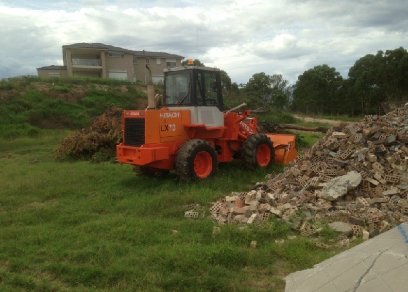 2000 Hitachi LX70 Front Loader 2