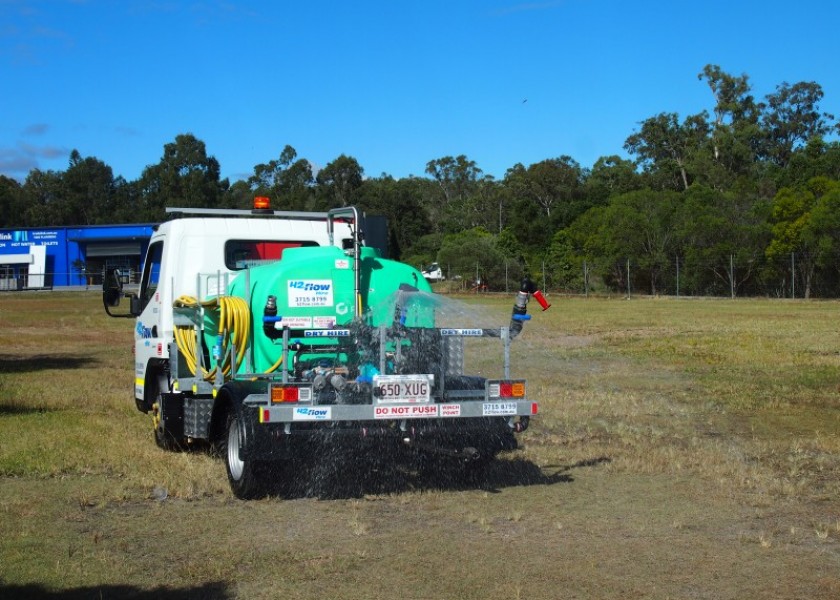 2,000 Litre Mini Water Truck 4