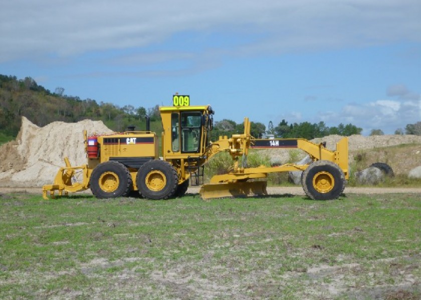 2003 Cat 14H Grader 1