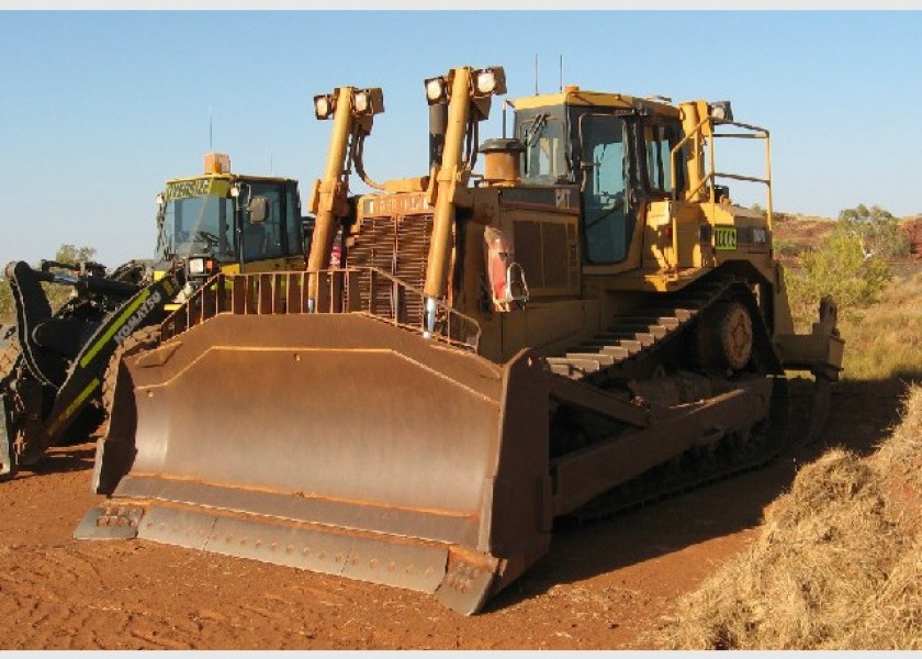 2003 Caterpillar D8R 2