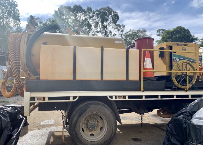 2006 Hino Ranger 500 2
