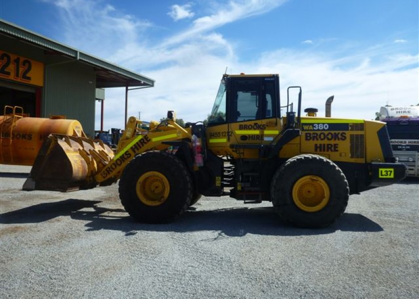 2007 KOMATSU WA380-6H Loader 1