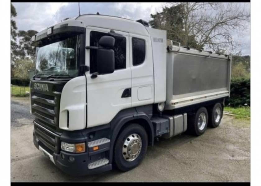 2007 Scania tipper 1