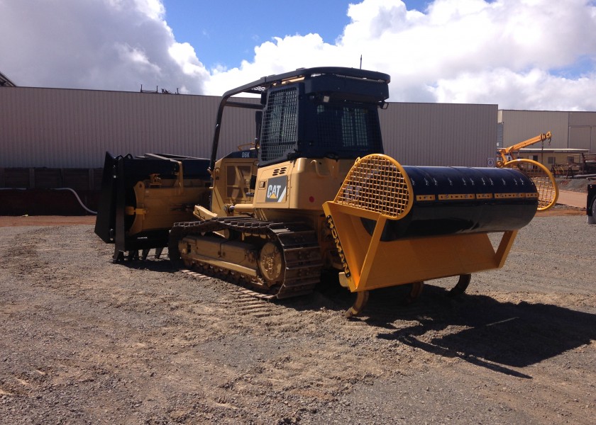 2008 D6K Caterpillar Dozer 1