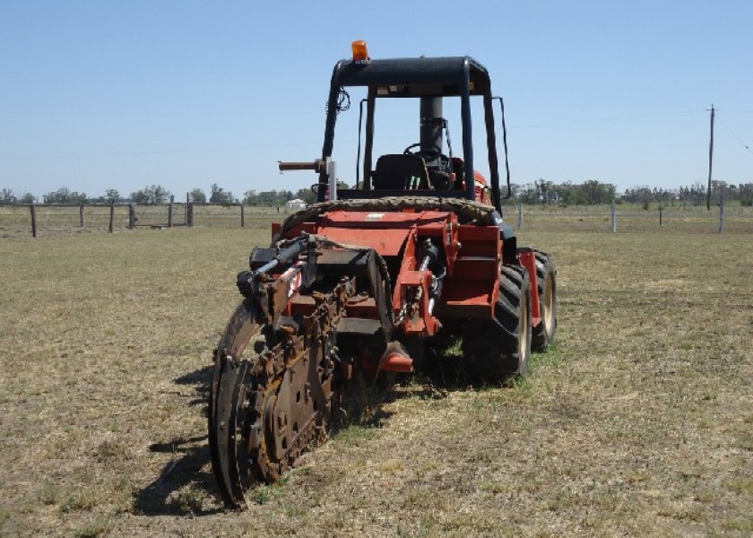 2008 DITCH WITCH  3